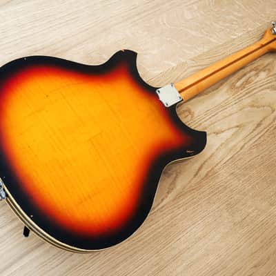 1960s Kent Model 820 Vintage Electric Guitar Japan Kawai Flame Maple 100% Stock image 16