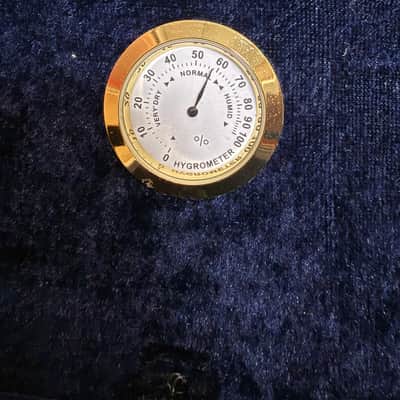 Paragon Muzic Store 4/4 Full Size Violin Outfit VMSD4/4 with Bow and Case image 11