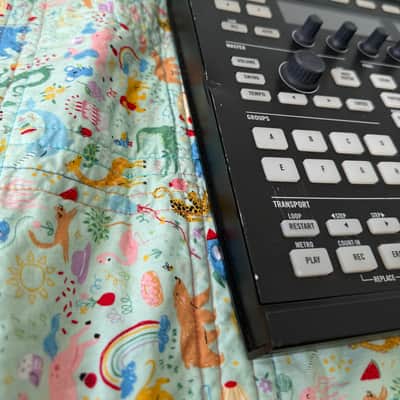 Native Instruments Maschine MKII 2010s - Black image 2