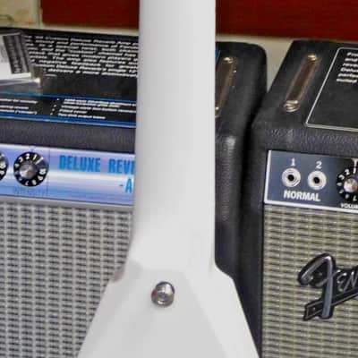 2026 Jackson Pro Series King V KVTMG Electric Guitar! Active EMG's! Snow White! VERY NICE!!! image 6