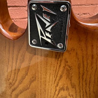 Peavey T-60 with Rosewood Fretboard 1978 - 1988 - Sunburst image 4
