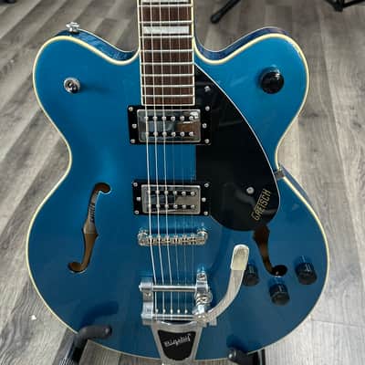 Gretsch G2622T Streamliner Center Block with Laurel Fretboard, Bigsby 2019 - Present - Riviera Blue image 2