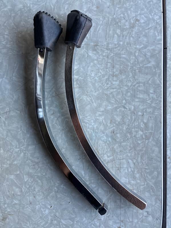 Ludwig Bass Drum Spurs/Legs 2000+ - Chrome image 1