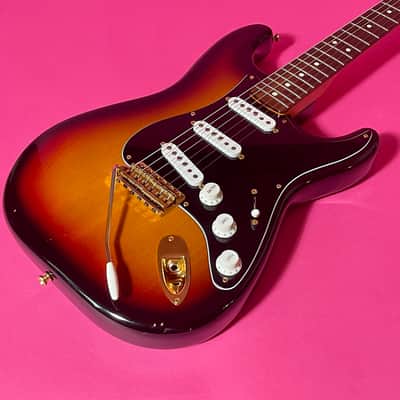 Fender Stratocaster SRV artists series 1998 - vintage sunburst image 6