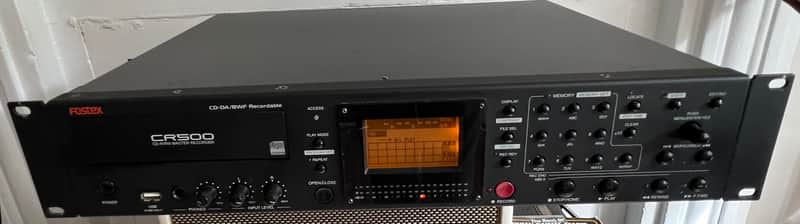 Fostex CR500  Fostex CR500 professional CD-R/RW master recorder  - Black image 1