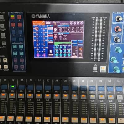 Yamaha LS9-32 DIGITAL MIXER, ROAD CASE WITH DOGHOUSE image 2