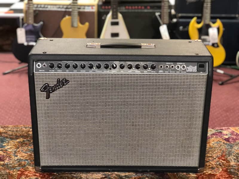 Fender Ultimate Chorus 2-Channel 2 x 65-Watt 2x12" Stereo Solid State Guitar Combo 1995 - 2001 image 1