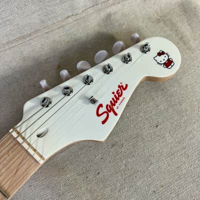 Squier Hello Kitty Stratocaster 2025 White Electric Guitar image 11