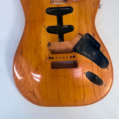 Fender Stratocaster •  US • 1982 • E Serial Number • HB Route, Floyd Route • Natural Finish image 2