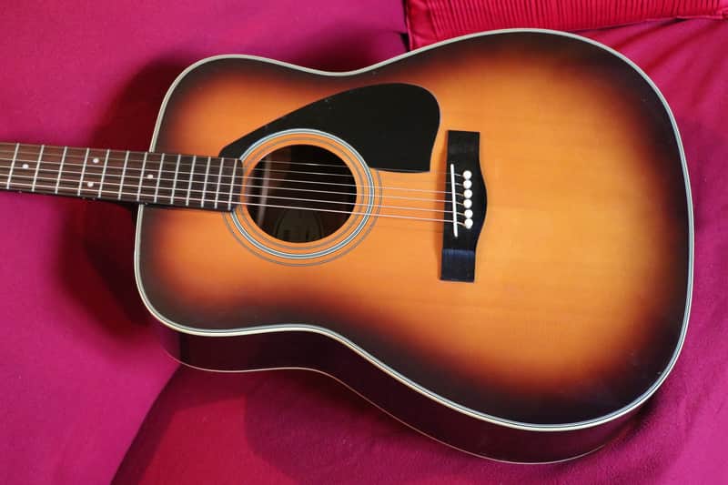 A Beauty! Yamaha FG-425 1986 Vintage Sunburst + Pro Setup | Reverb