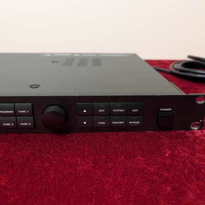 Immagine Roland SRV-330 Dimensional Space Reverb 1993 - 1998 - Black Rackmount Rack Mount Effects Unit - 7