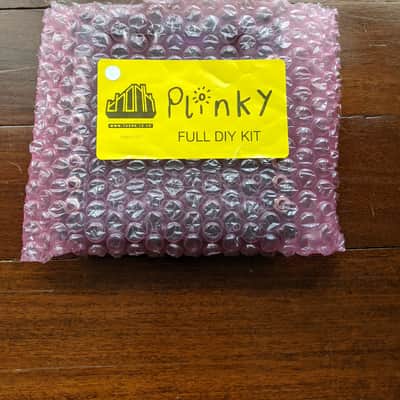 Plinky 8-voice Polyphonic Touch Synthesizer 2021 Black image 7