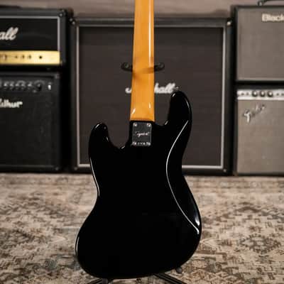 Squier Classic Vibe '70s Jazz Bass V - Black image 8