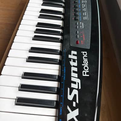 Roland AX-Synth 49-Key Shoulder Synthesizer 2009 - 2012 - Black image 2