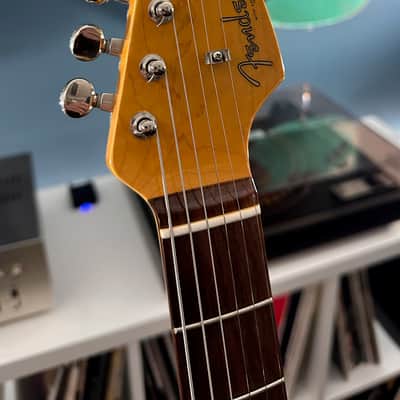 Fender American Vintage II 1961 Stratocaster 2022 - Olympic White image 5
