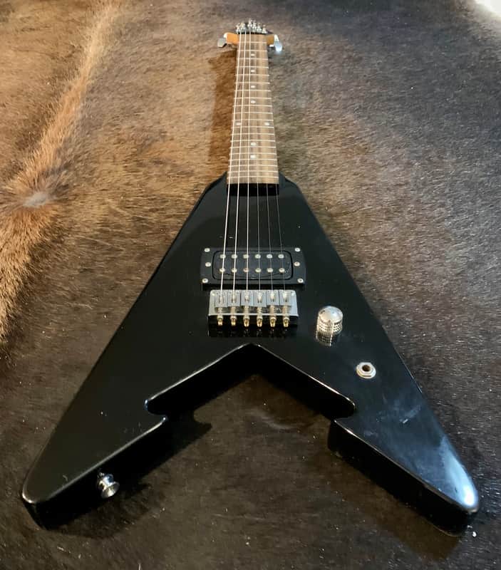 First Act Flying V Roadie Vee Wee Mini Black | Reverb