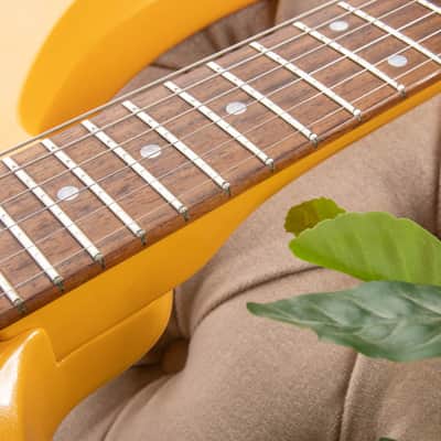 Fernandes GM-85 2000 - Yellow image 9
