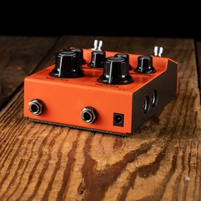 Suhr Thornicus Ian Thornley Signature Fuzz & Octave Pedal image 2