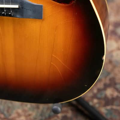 Gibson Vintage 1966-1967 LG-2 Acoustic Guitar - Sunburst with Alligator Chipboard Case - Used image 20
