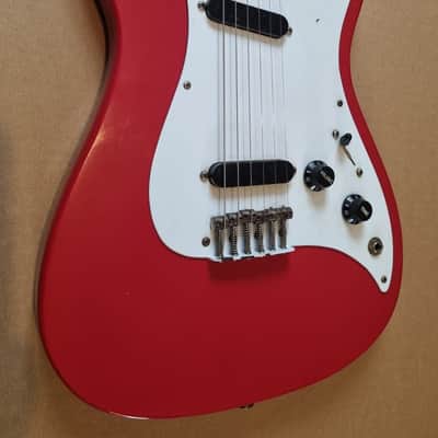 Vintage 1981 Fender Bullet Electric Guitar USA - Red image 3
