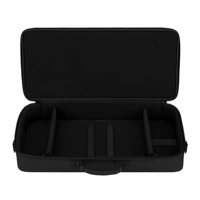 Fender Tone Master Pro Gig Bag with 600D Polyester Exterior, Two Zippered Storage Pockets, Top Carry Handle, and Removable Shoulder Strap (Black) image 5