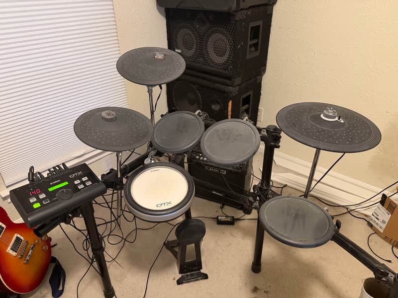 Yamaha DTX-520K Electronic Drum Set - Black image 1