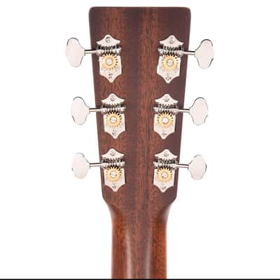Martin Standard Series D-18 2016 - 2017 - Sunburst image 7