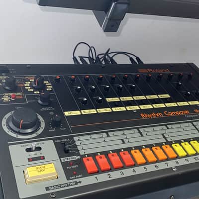 Roland TR-808 Rhythm Composer 1982 - Black image 2