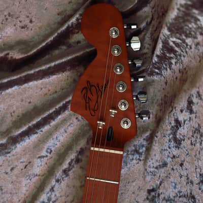GB Liuteria Traditional Strato orange maple and green resin image 23