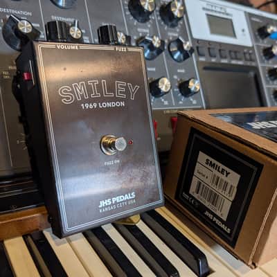 JHS PEDALS SMILEY 1969 LONDON ギターエフェクター JHS PEDALS SMILEY 1969 LONDON ギターエフェクター JHS PEDALS SMILEY