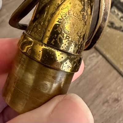 Selmer Mark VI tenor saxophone neck 1962 - Lacquer image 2