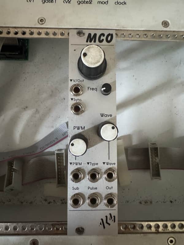 ALM/Busy Circuits ALM021 MCO Digital VCO Eurorack Synth Module