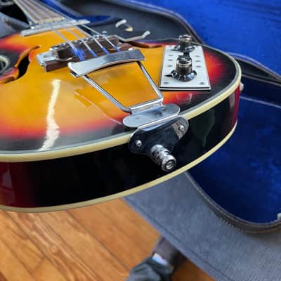 Greco Violin Bass Sunburst 1960s image 8