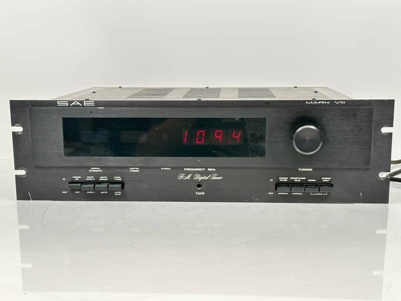 Vintage SAE 8000 Mark VIII FM Stereo Digital Tuner image 1
