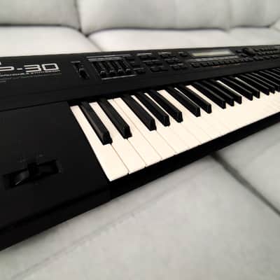 Roland XP-30 + 7 SR-JV80 CARDS! image 8
