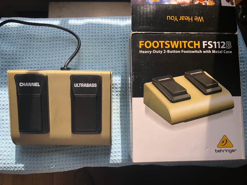 Behringer fs 112 b footswitch ? - cream and black image 1