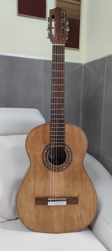 Ricardo Sanchís Carpio. Old guitar. luthier 1963 image 1