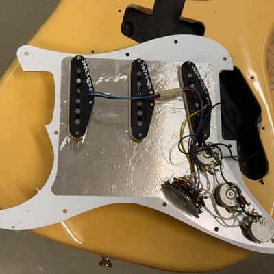 Squier FSR Classic Vibe '70s Stratocaster MOD with Stainless Steel Frets (Jescar 58118) image 4