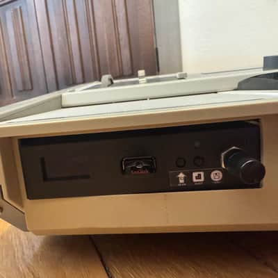 Akai X7000 Sampling Keyboard 1980s Silver image 4
