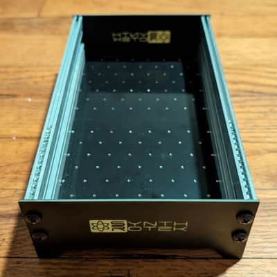 Synthrotek 44 HP Powered Case w/ Power Cables image 2