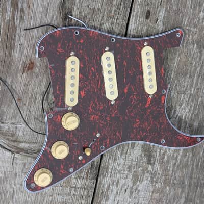 Tortoise - Cream Hot Texas Blues loaded alnico V SSS Stagger Poles pickguard complete kit wired. image 7