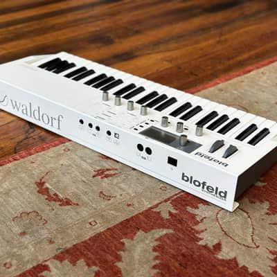 Waldorf Blofeld 49-Keyboard - White w/ Flight Case image 4
