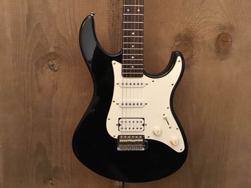 Yamaha EG112C Strat Style Electric Guitar Black | Reverb
