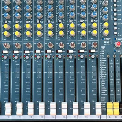 Immagine Allen & Heath MixWizard WZ3 16:2 16-Input Stereo Mixer 2004 - 2013 - Blue - 5