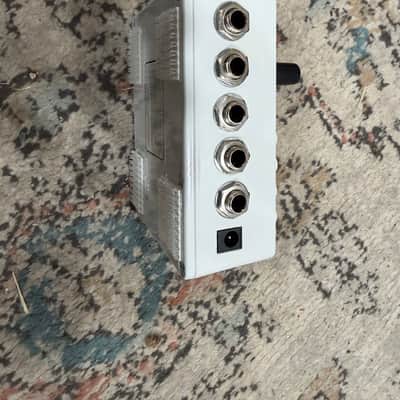 Electro-Harmonix Grand Canyon Delay and Looper 2018 - Present - White image 2