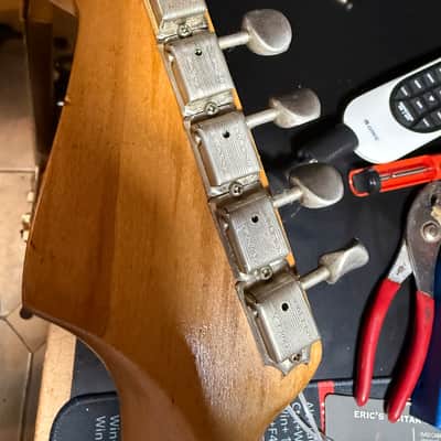 Fender Stratocaster 1964 - Daphne Blue old refin image 6