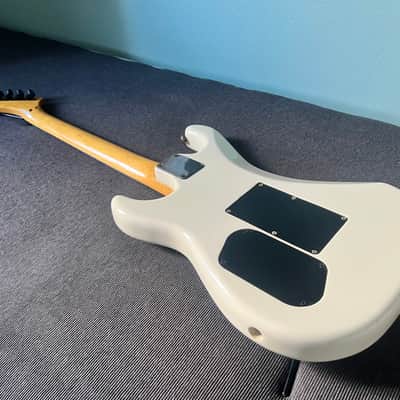 Verry Rare !! Kramer Baretta 1984 Japan By ESP Globe Series image 8