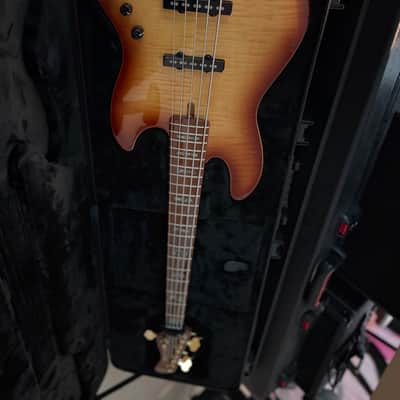 Sire Marcus Miller V10 5-String 2024 black image 3