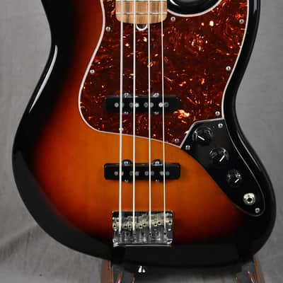 2013 Fender American Standard Jazz Bass image 8