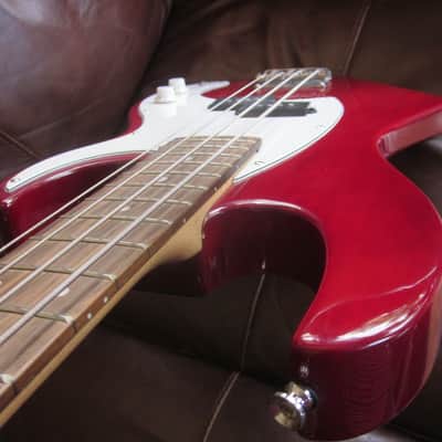J. Reynold 4-String Electric Bass - Red/White image 2